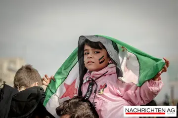 Gedenken an Assads Flucht: 3.000 demonstrieren in Berlin!