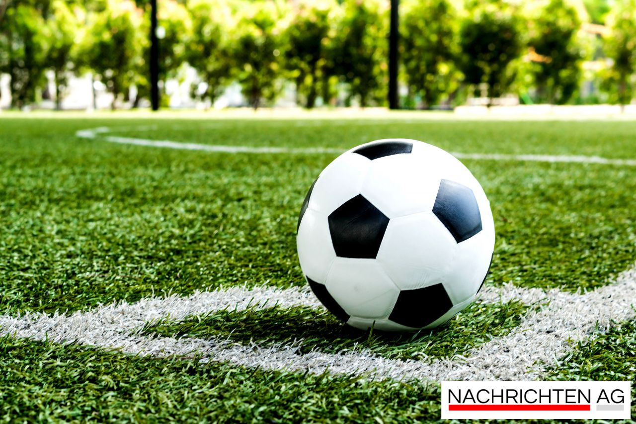 St. Pauli feiert 10:0-Sieg – Simon Spari als neuer Torwart beeindruckt!